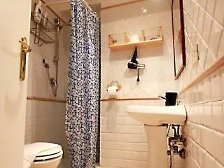 Sixbeds Rom